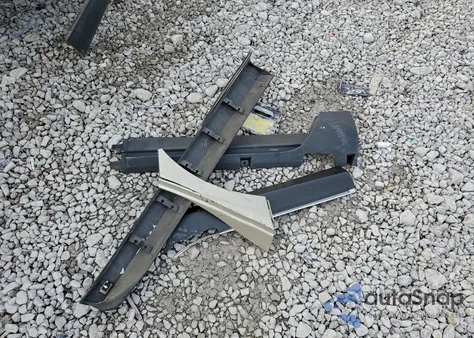 2011 Lincoln Mks z USA, uszkodzony, nr VIN 1LNHL9ER8BG610272